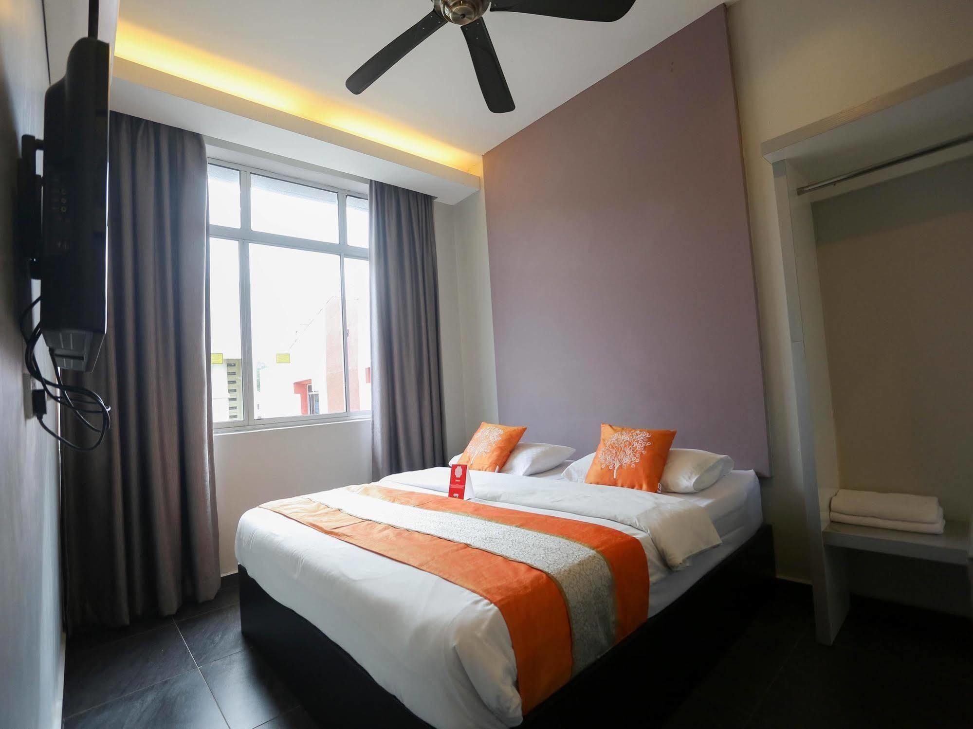 Golden Court Hotel - Tun Abdul Razak Johor Bahru Esterno foto