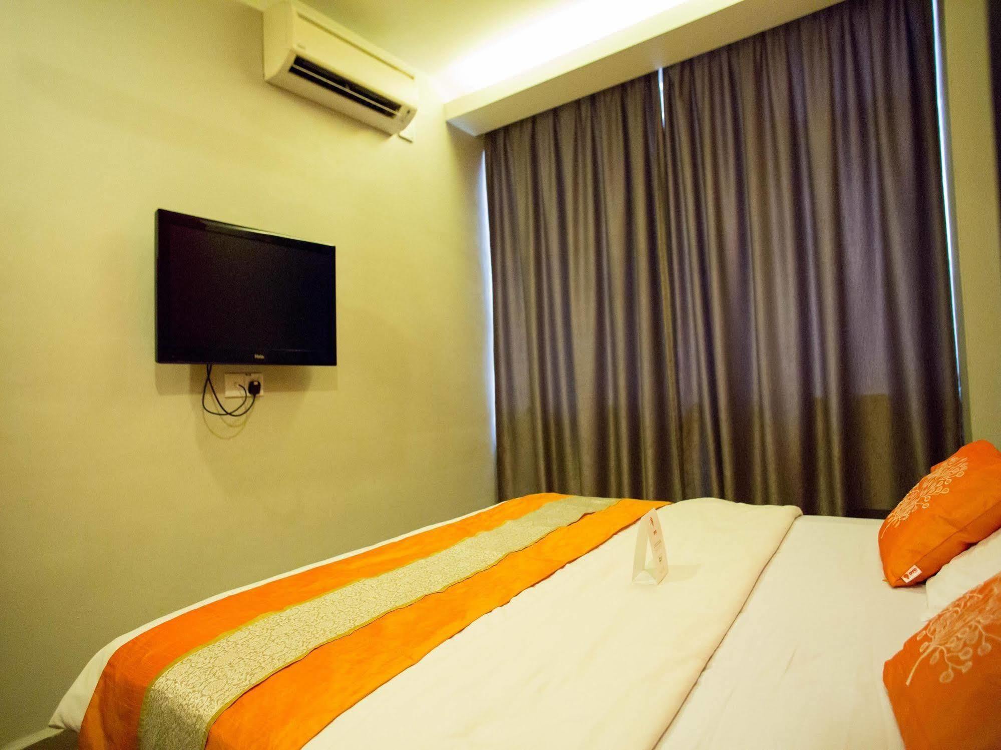 Golden Court Hotel - Tun Abdul Razak Johor Bahru Esterno foto